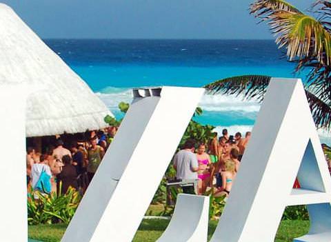Oasis Cancun Lite Beach 2