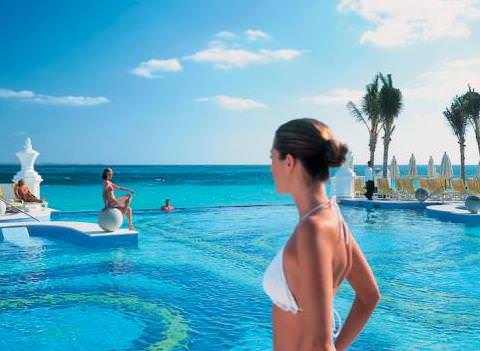 Riu Palace Las Americas Pool