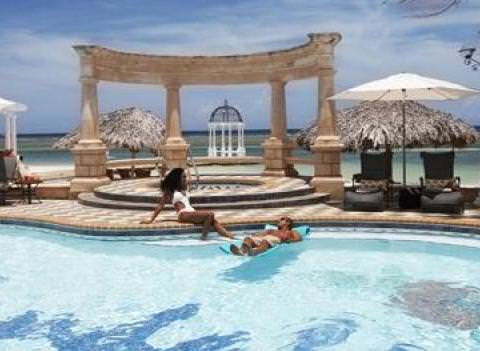 Sandals Royal Caribbean Resort Private Island Pool 1