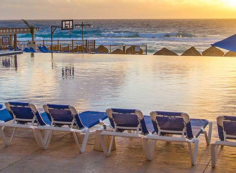 Seadust Cancun Family Resort Pool