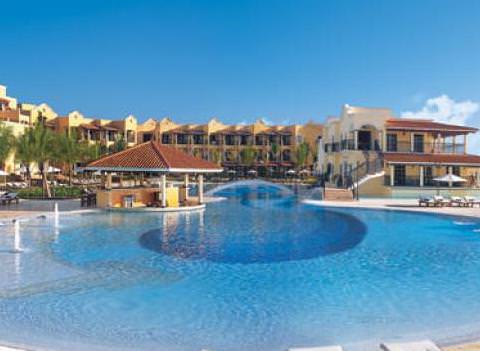 Secrets Capri Riviera Cancun Pool 5