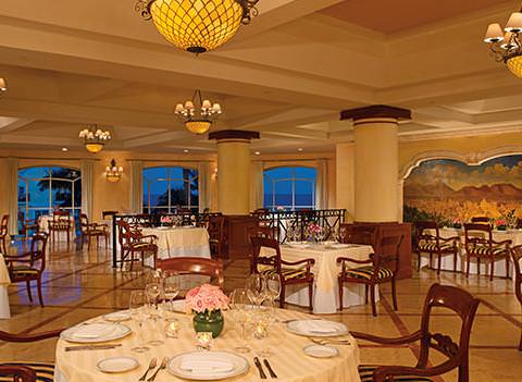 Secrets Capri Riviera Cancun Restaurant 4