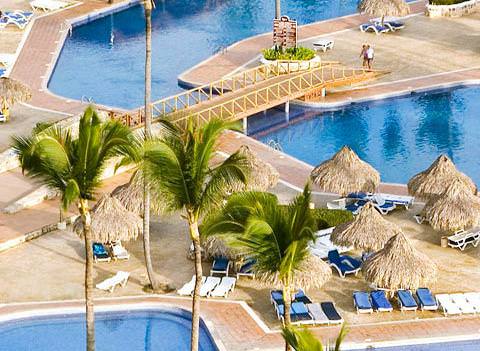 Sirenis Punta Cana Casino Aquagames Pool 1
