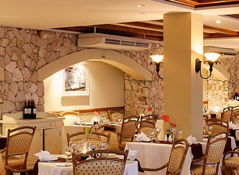 Sonesta Maho Beach Resort Casino Restaurant 3