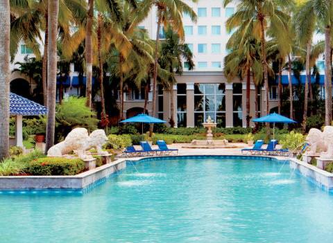 The Ritz Carlton San Juan Pool 2