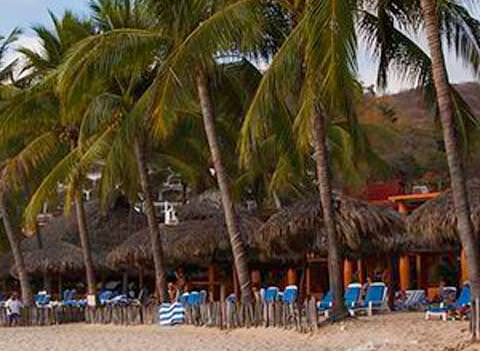 Villa Mexicana Zihuatanejo Beach 1