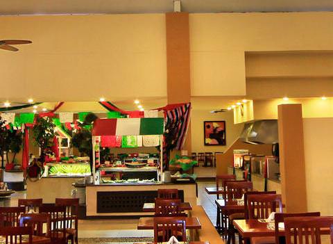 Viva Wyndham Azteca Restaurant 1